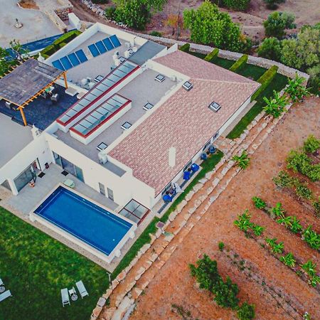 Mercedes Country House 파로 외부 사진